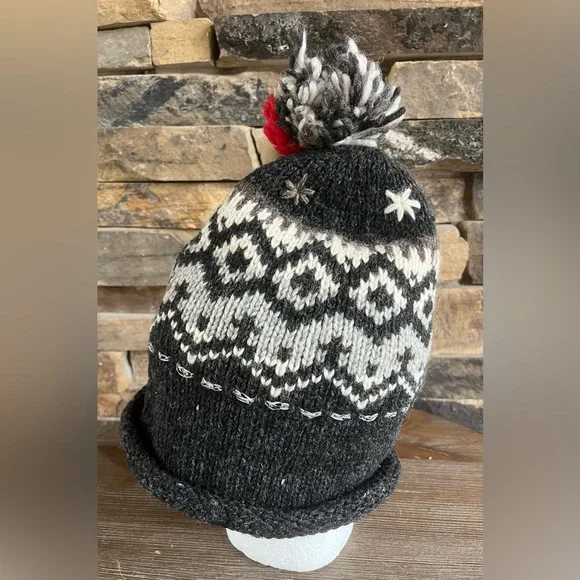 Kyber Wool Hat Pom - Picture 3 of 13